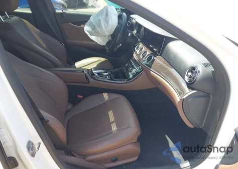 2017 Mercedes-Benz E 300 z USA, uszkodzony, nr VIN WDDZF4JB7HA057515